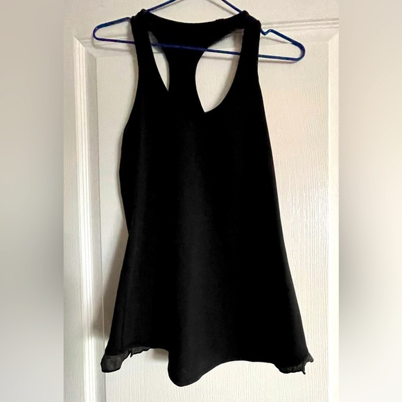 lululemon athletica Tops - LULULEMON tank size small super soft and stretchy with ruffle not faded